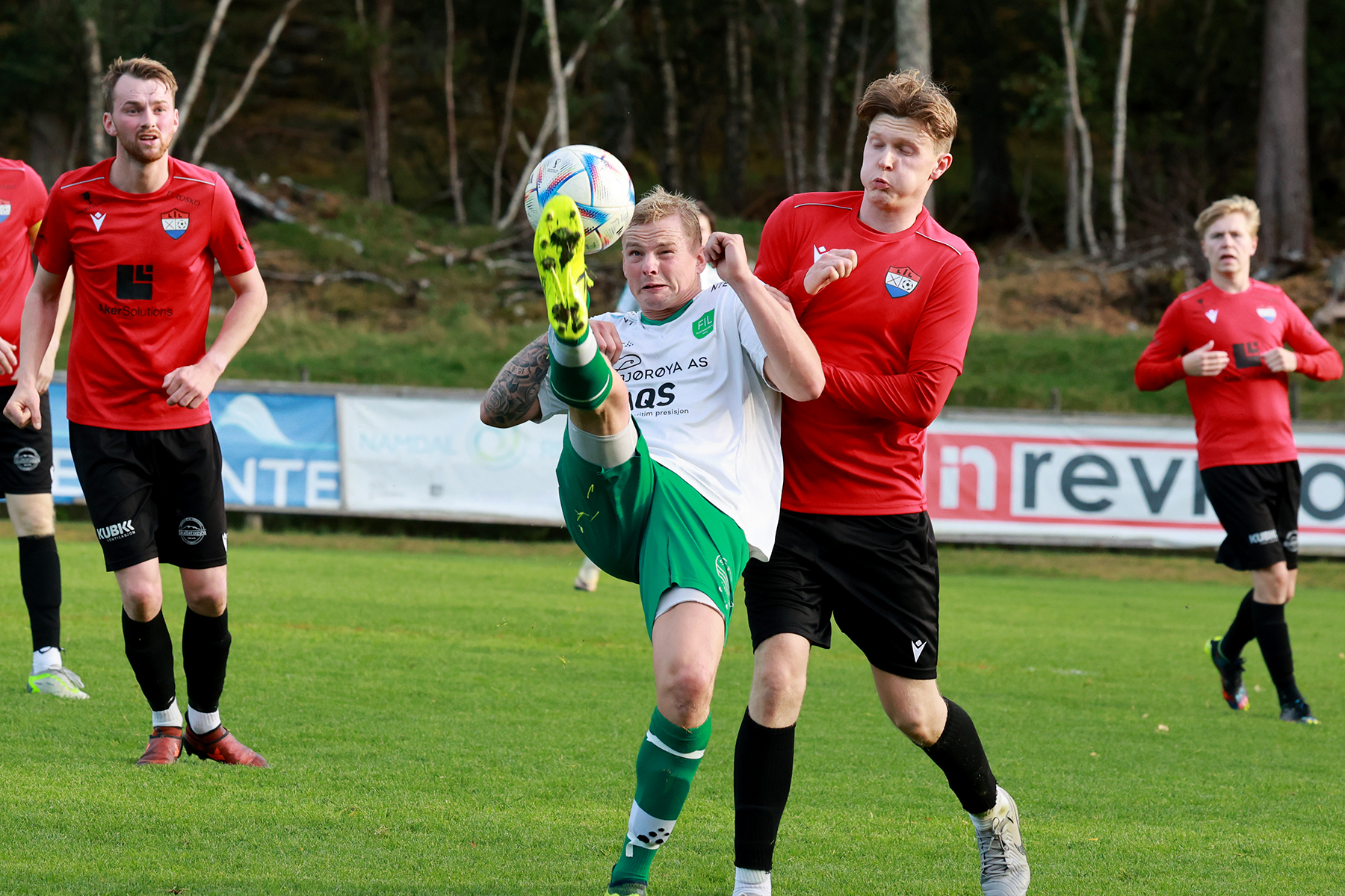 Alexander Hodd&oslash; Breistrand med akrobatiske &oslash;velser.
