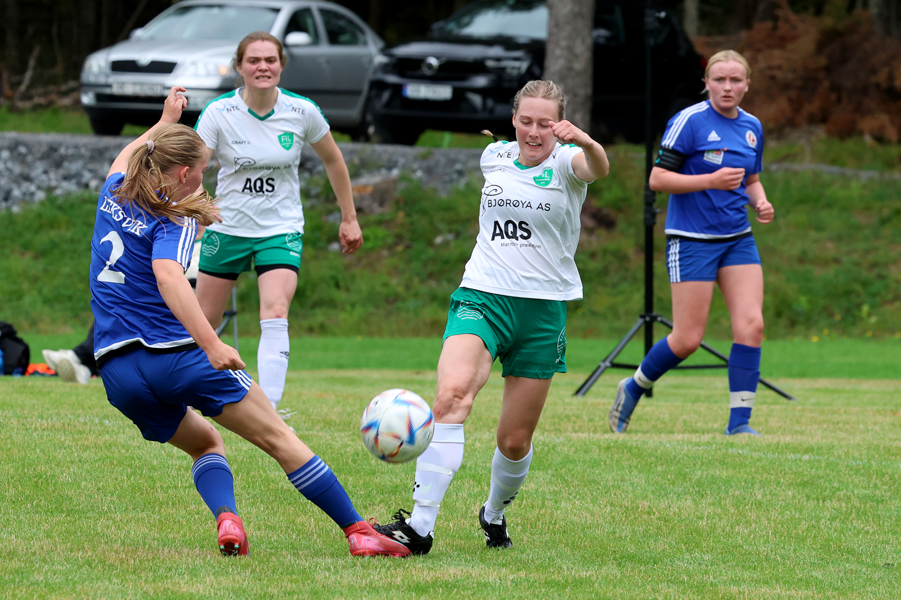 Vilde Frisendal med skudd mot mål.