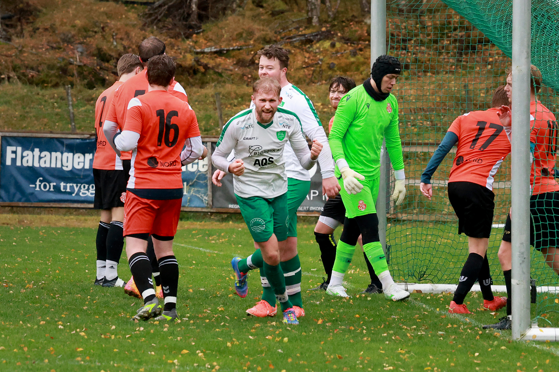 Happy målskårer Ola Kristian Dahle Høstland.
