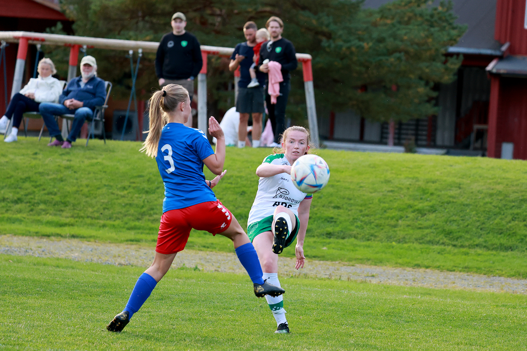 Julie Devik Leithe spilte godt i forsvar.