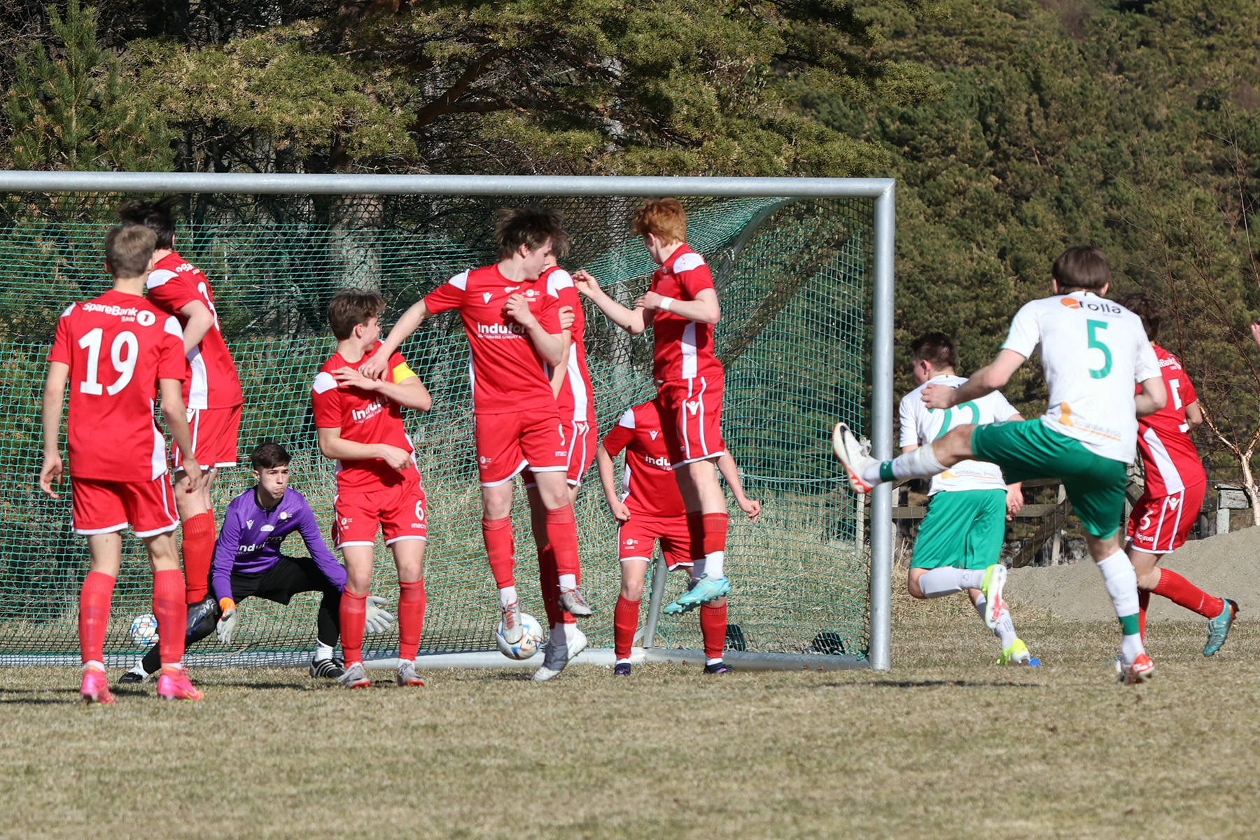 Frispark gjennom muren, men Levangers keeper redder.
