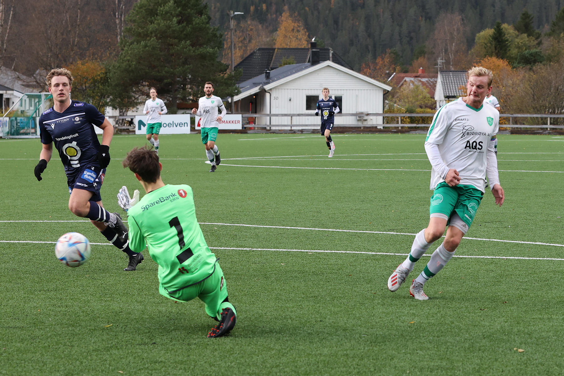 Alexander Hoddø Breistrand setter 1-0, og Flatangers målfest har akkurat begynt!