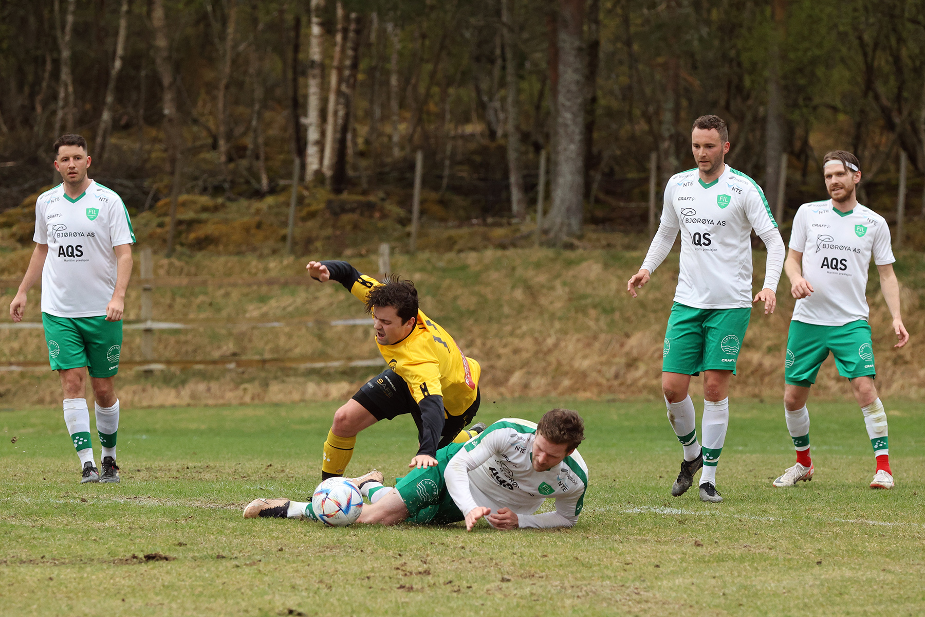 Andreas Krokstad Woll kjemper selv om han ligger nede.