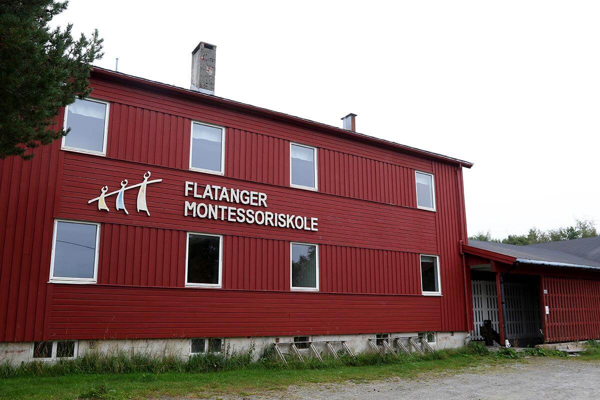 Flatanger montessoriskole ble nedlagt i 2018, etter 14 års drift.