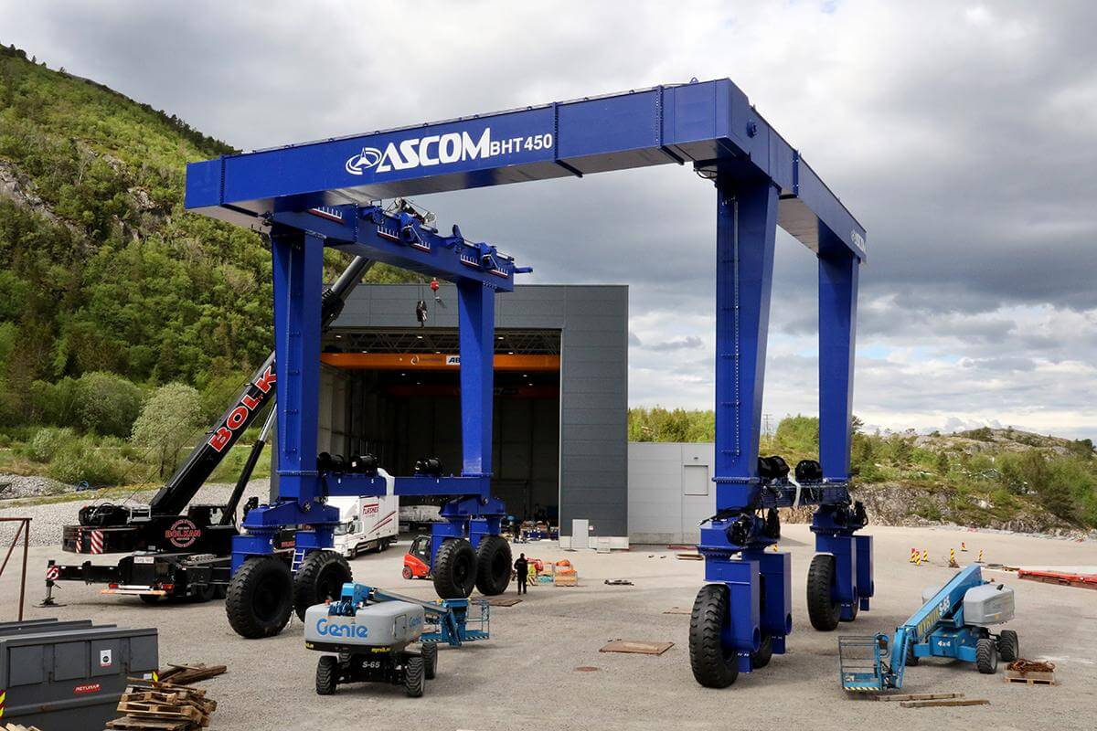 Alle hjulgangene p&aring; plass og heisen st&aring;r p&aring; egne bein.