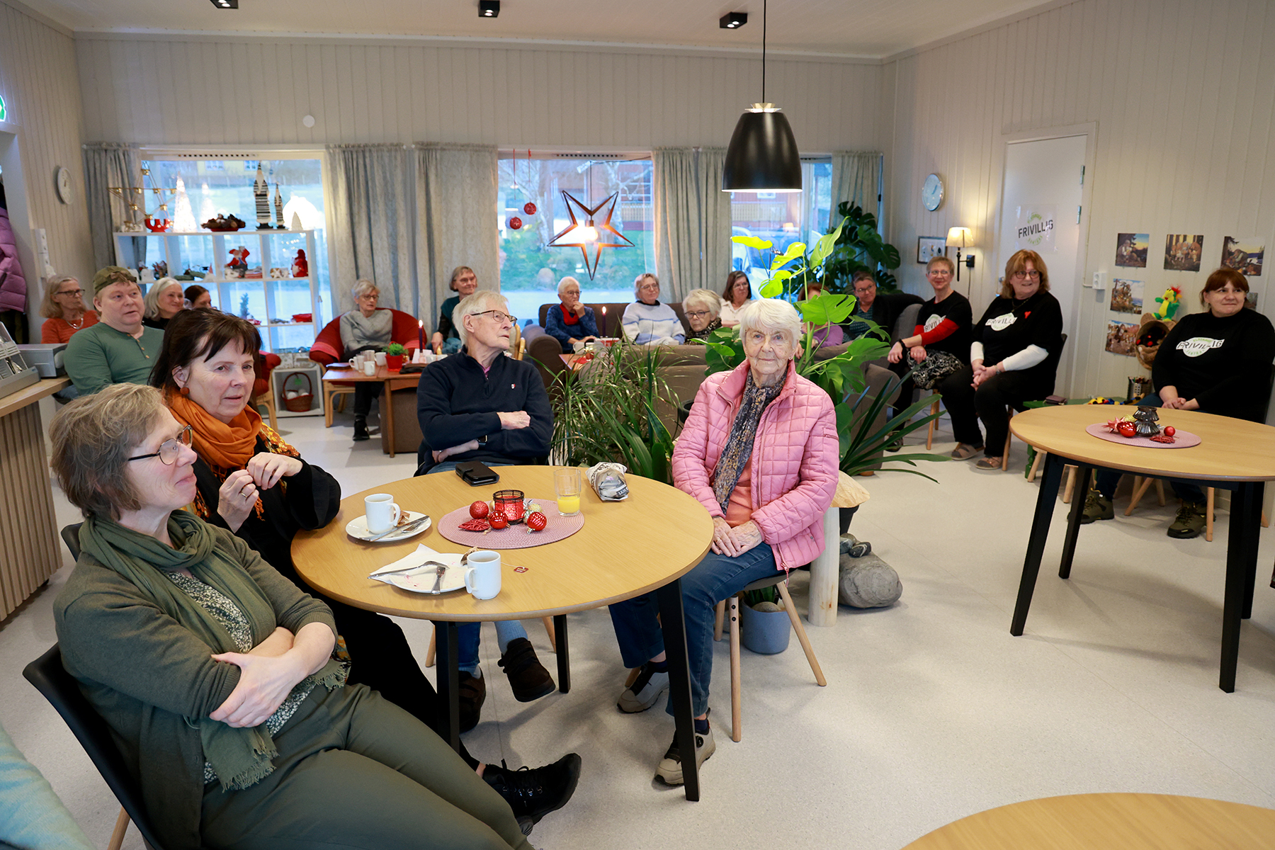 Elevene fikk synge for et stort publikum.