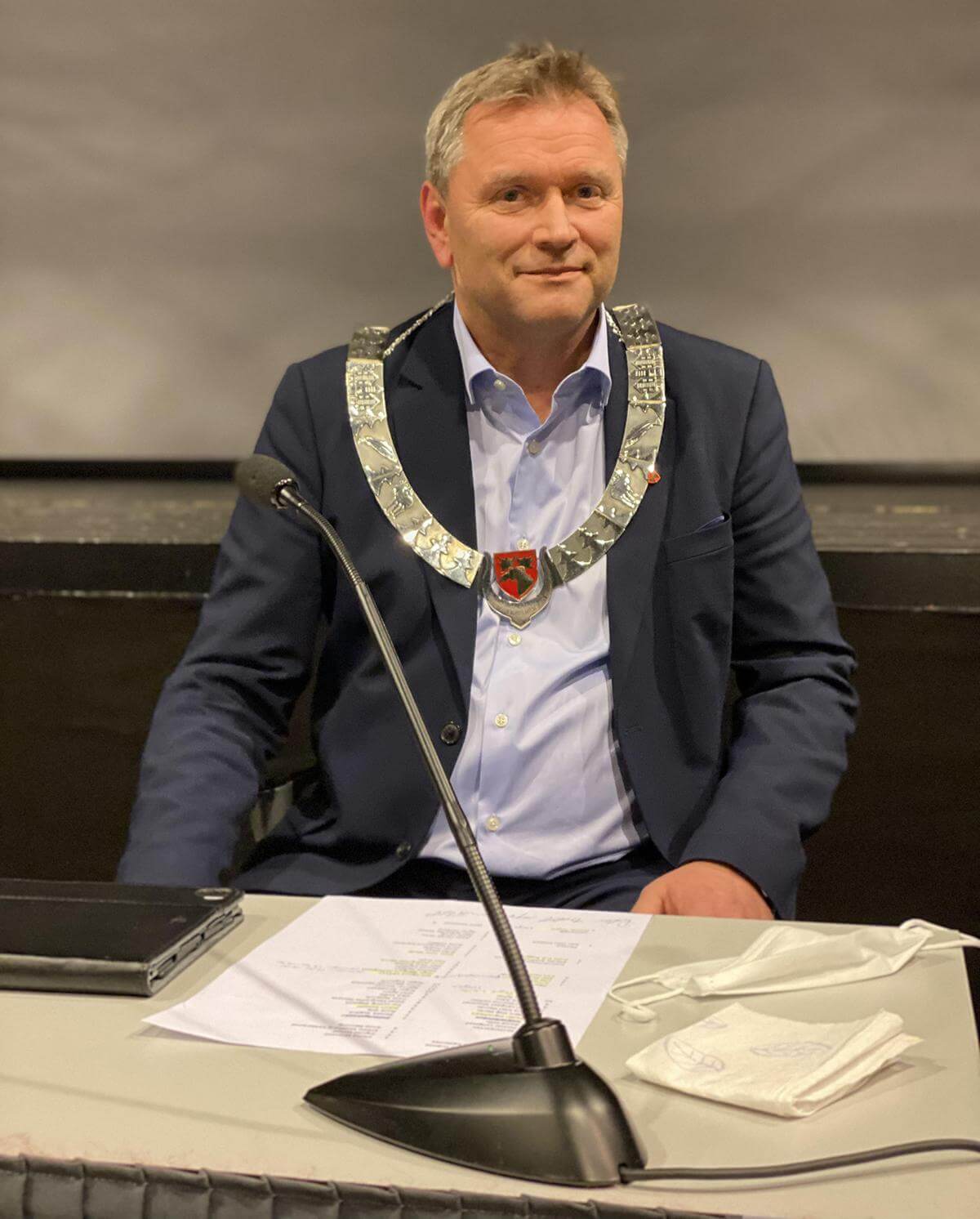 Frode Båtnes var ydmyk og fylt av ærefrykt da han overtok ordførervervet torsdag. (Foto: Gina Holmen Berre)