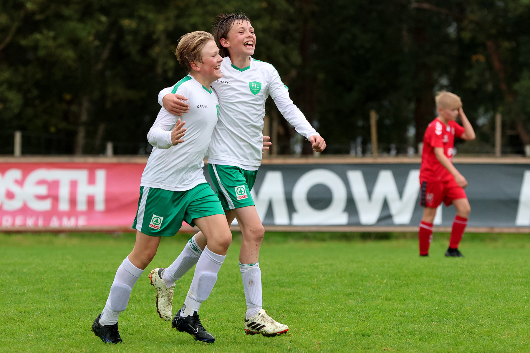 Marius og Kasper jublet for 4-3-m&aring;let.