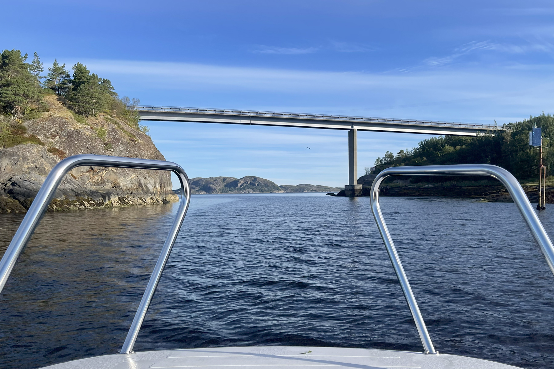 Kj&oslash;rer du ut Eiansundet, er Havstein det f&oslash;rste du f&aring;r &oslash;ye p&aring;. (Foto: norsketomter.no)