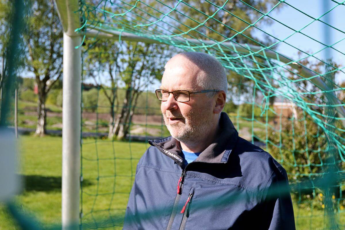 Først treningskamper, så midtnorsk mesterskap og deretter seriekamper. Det blir trolig programmet for åpninga av fotballen i Flatanger, tror oppmann Håvard Angen Haarstadstrand.