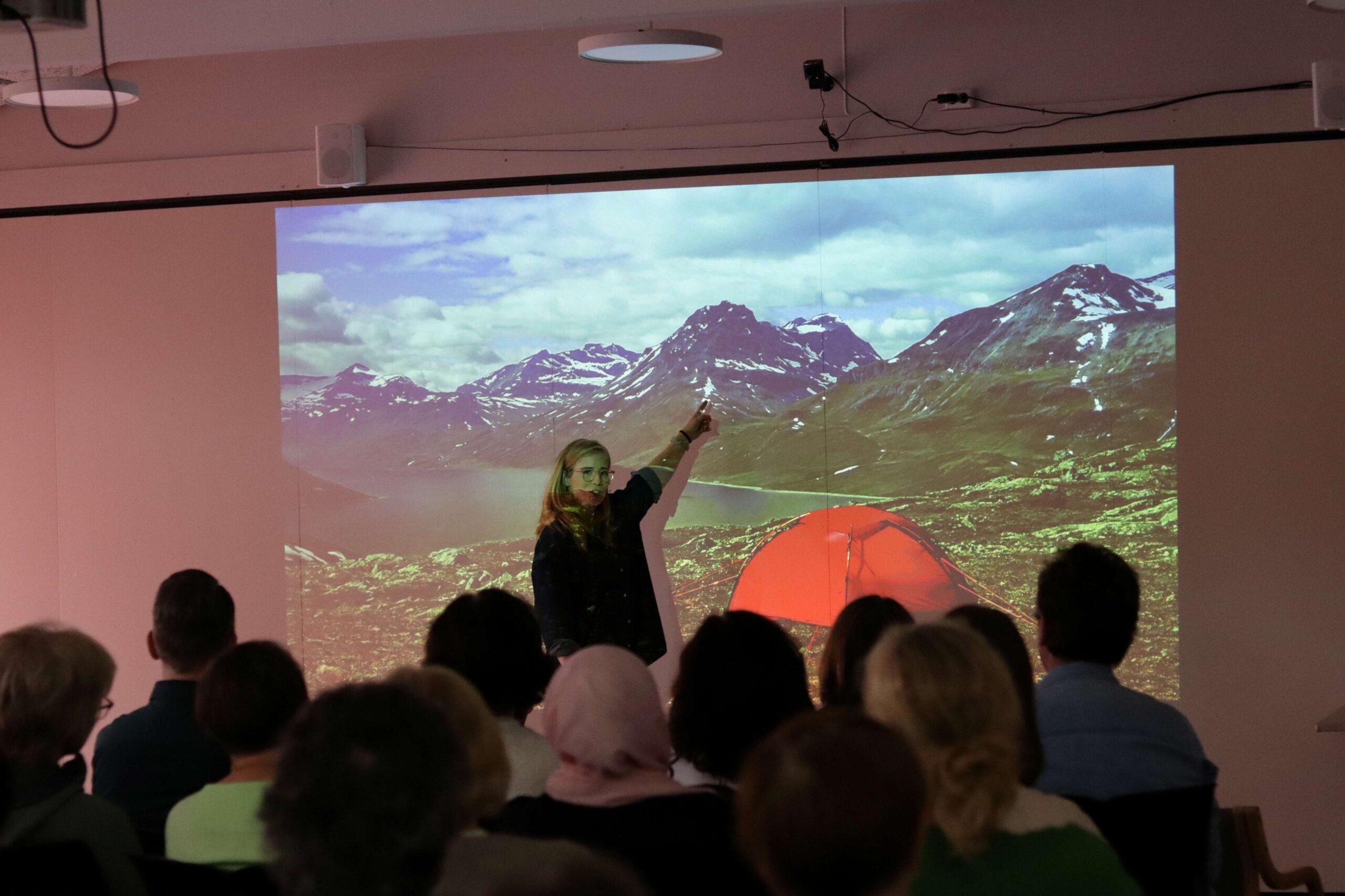 Mange idylliske fjellturer har overbevist Johanne Refseth om at naturen kan fungere som en "lykkepille". 