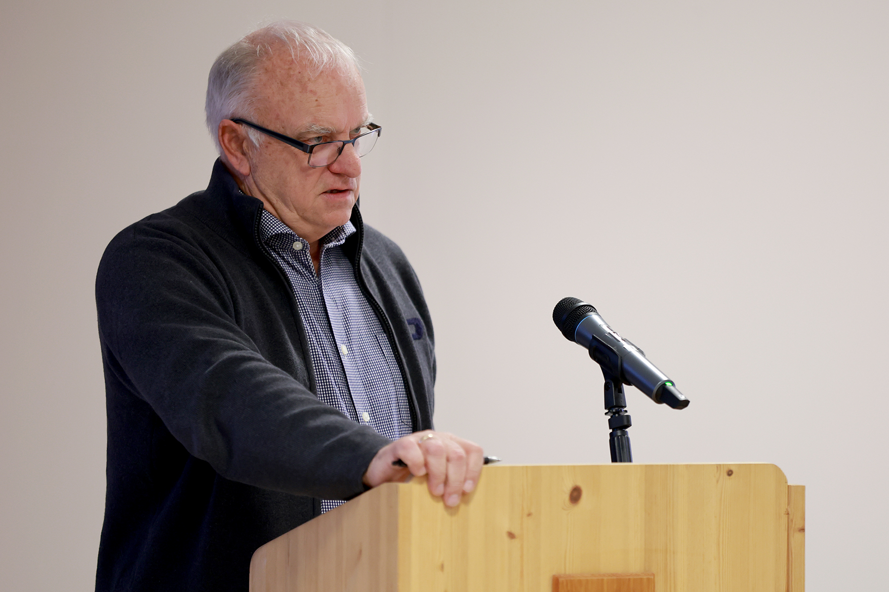 Knut Staven var kritisk til pengebruken, og mente det kunne bli mindre å få fra Havbruksfondet i åra som kommer.