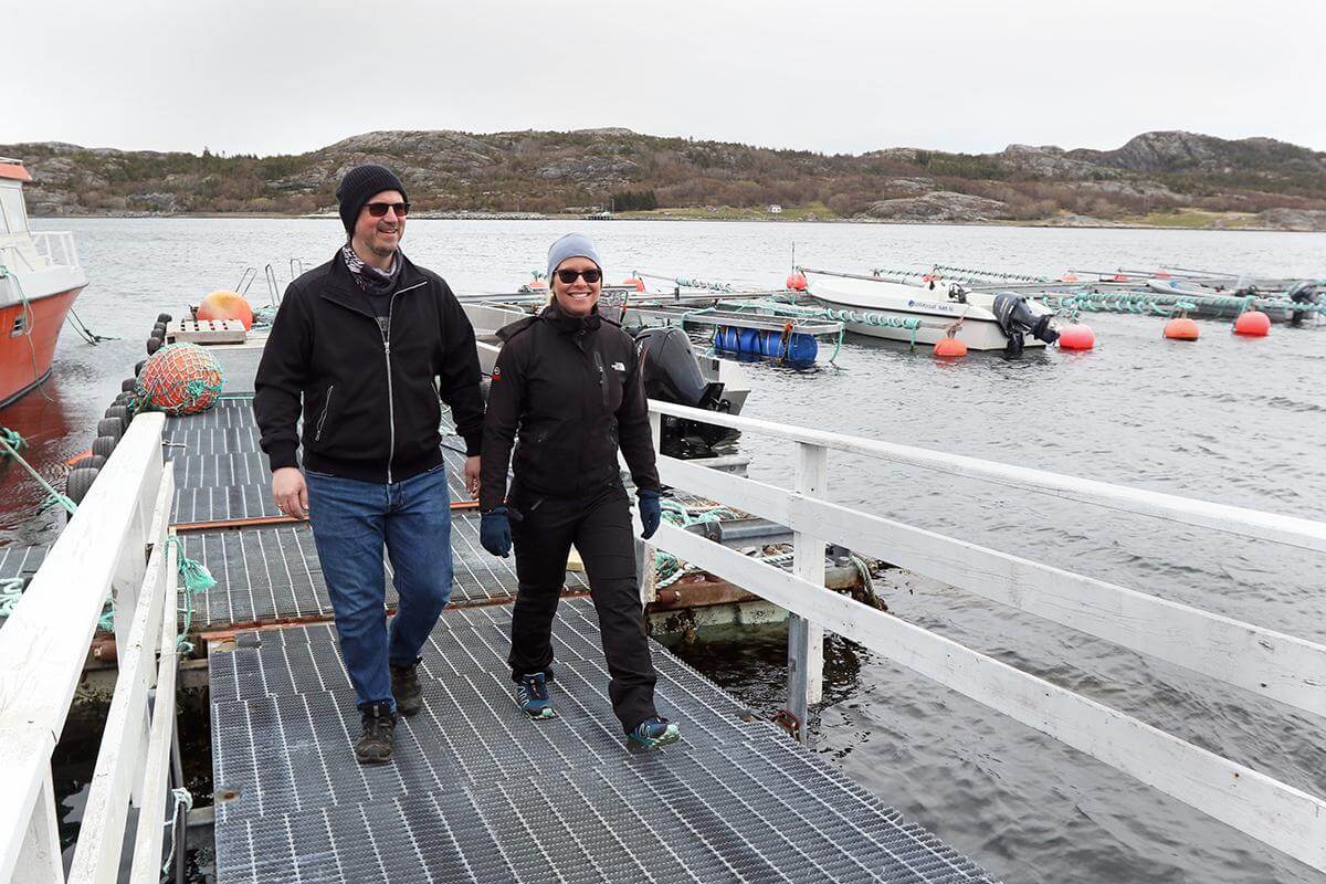Båtutleie og fiske er en viktig del av opplevelsene for tursitene som kommer til Einvika. Kristin og Roy Hjalmar Einvik har 16 båter til leie.