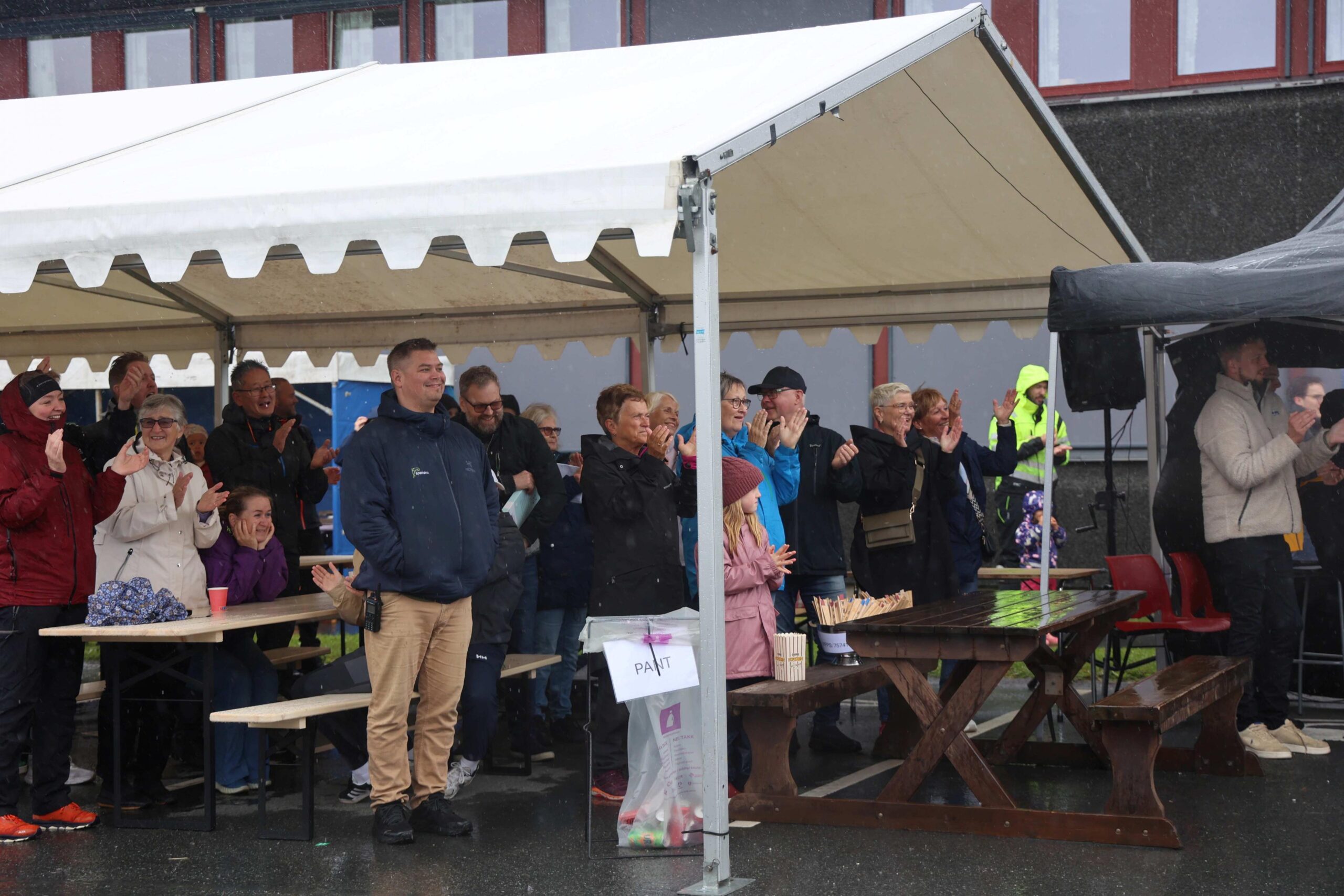 Det ble applaus og jubel da vinnerne ble avslørt.