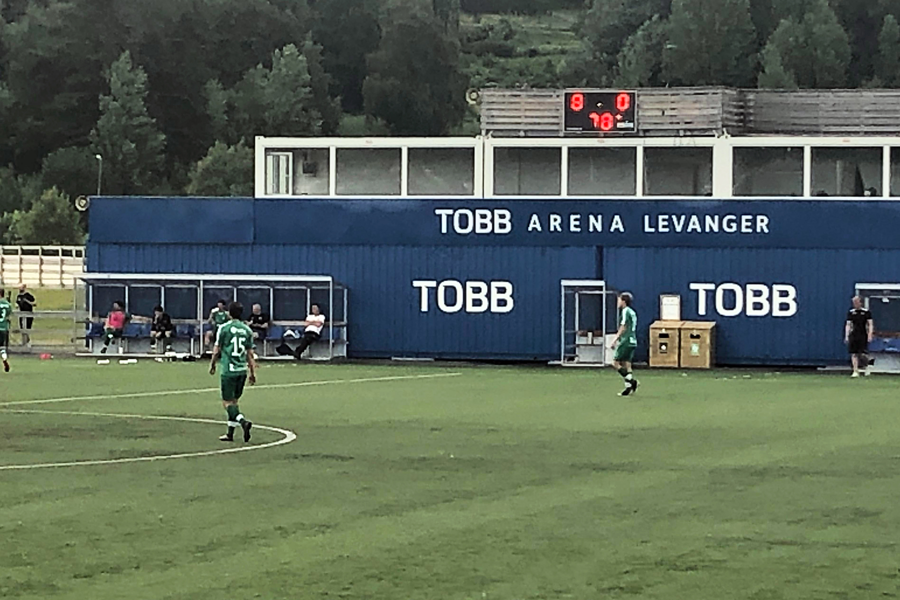 Lystavla p&aring; Moan viste at det gikk feil vei fra Flatanger mandag kveld. (Foto: Hanne Marie Tyldum Ribsskog)