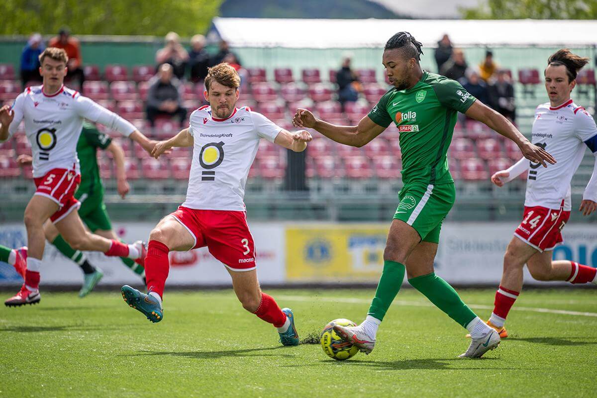 Patrick Jr. Nzoba har gjort en formidabel innsats for Flatanger, men går nå til Namsos. (Foto: Kristian Dahle Klocke)