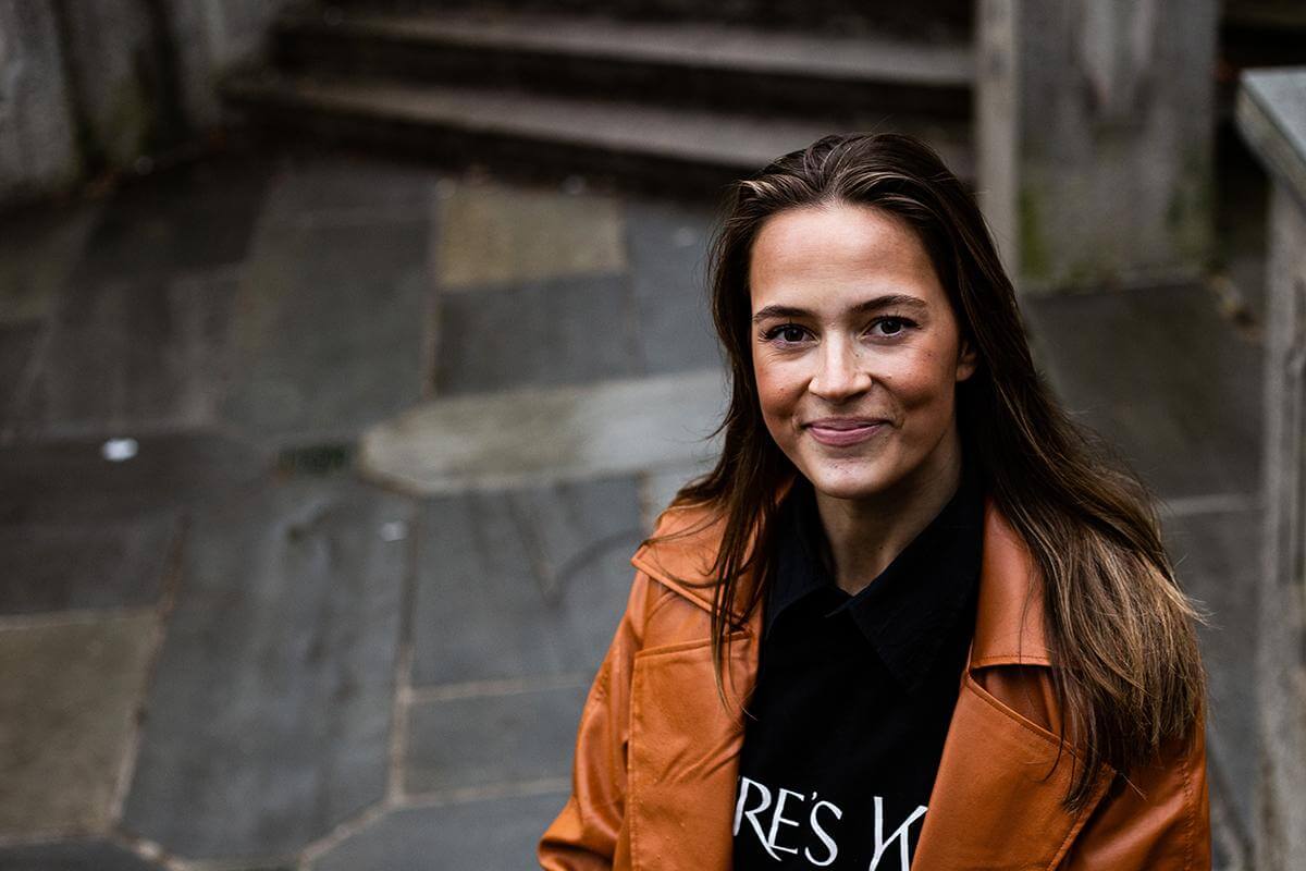 Linn Sofie Mork jobber som audiograf i Oslo, og trives både i hovedstaden og i jobben. (Foto:  Morgane Fauconnier)