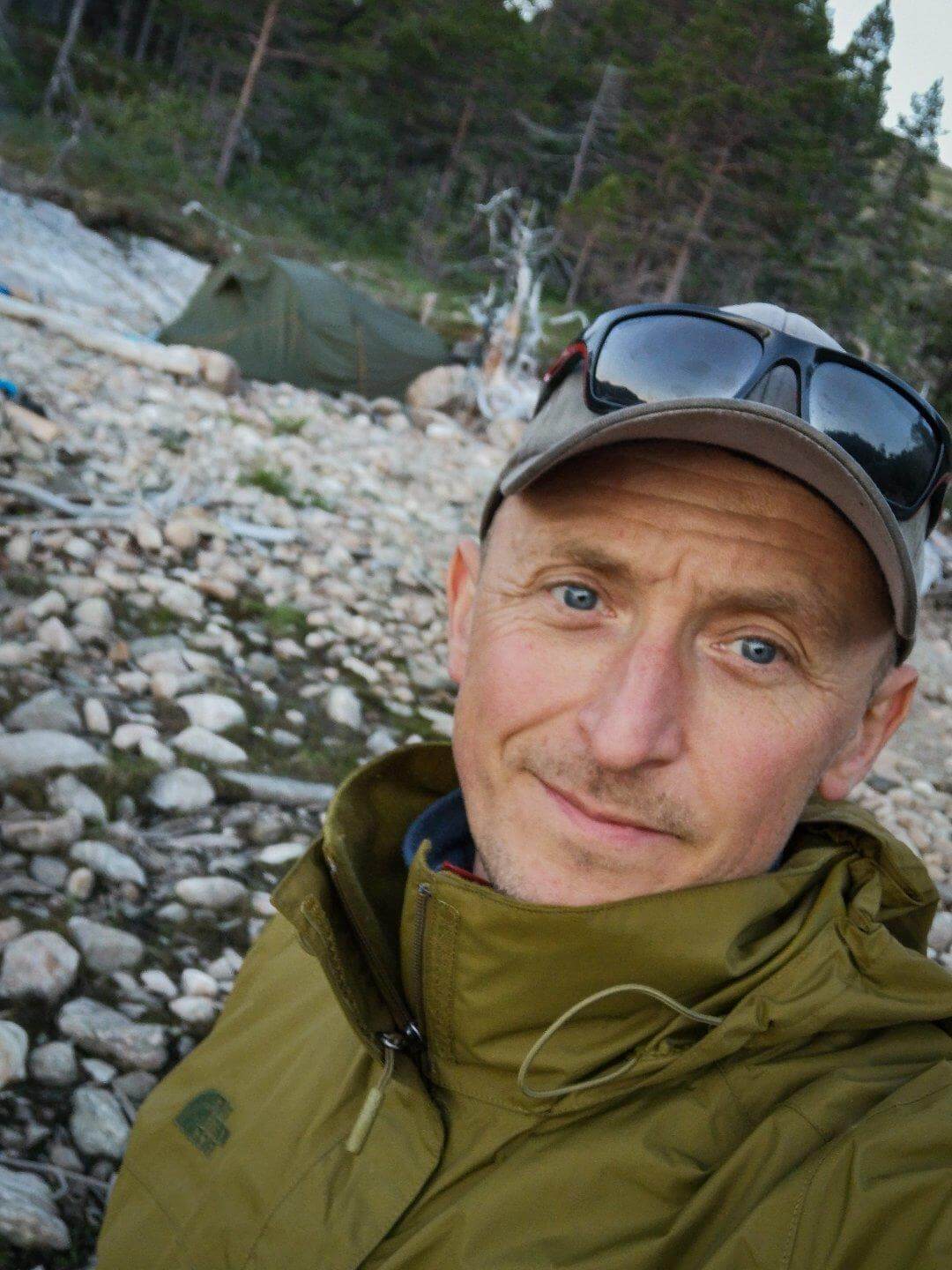 Etter at han fikk en ny type behandling tidligere i år, ble Magne mye bedre. Men etter at behandlinga ble kutta har formen igjen blitt dårligere. Nå håper han at behandling i Polen skal gjøre ham frisk. – Jeg drar så snart som overhodet mulig, sier han. (Foto: Privat)