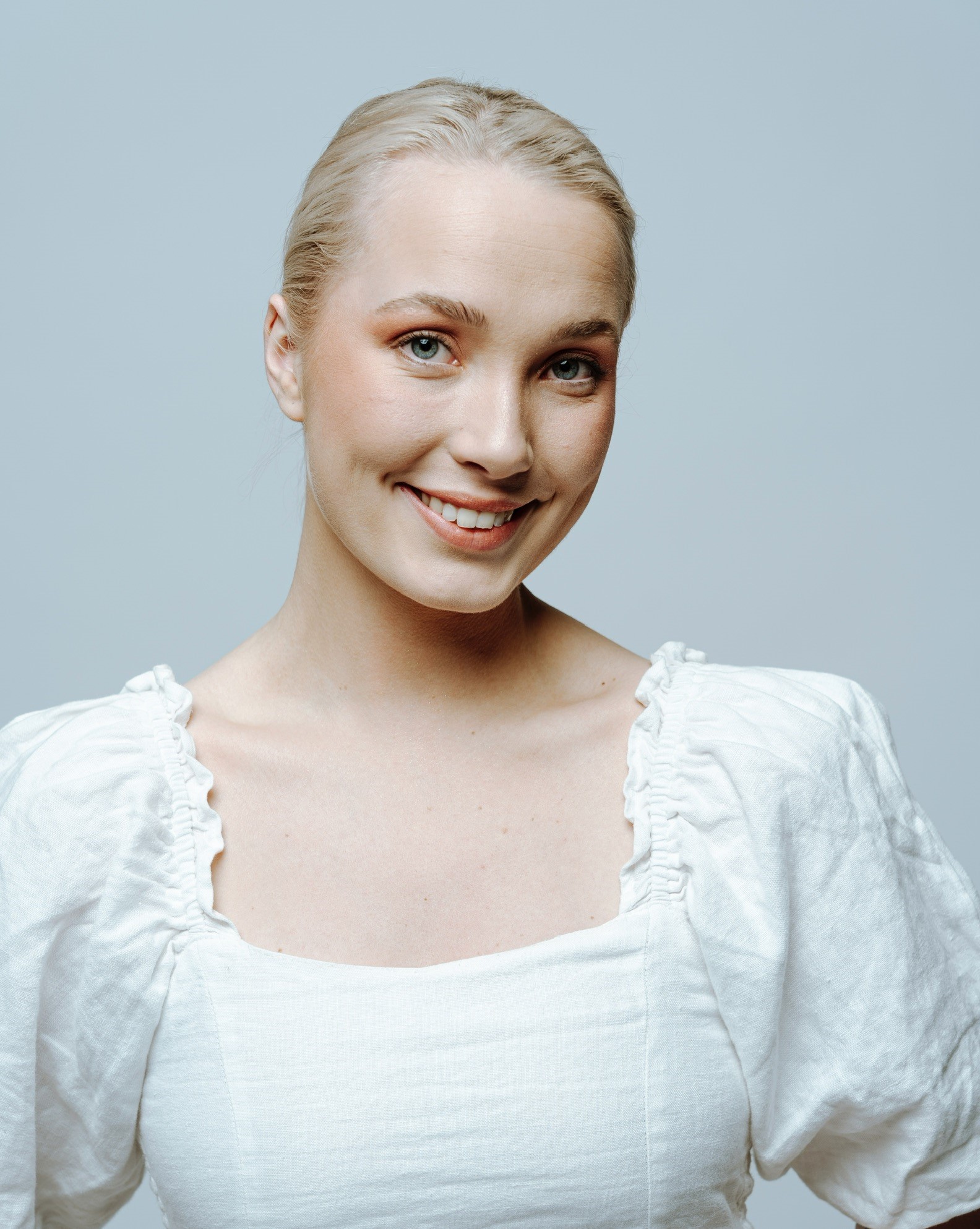 Maren Emilie Kløven Lein lover å koma til Flatanger, sjøl om dette blir den siste julekonserten på ei stund. (Foto: Pernille Ingebrigtsen)