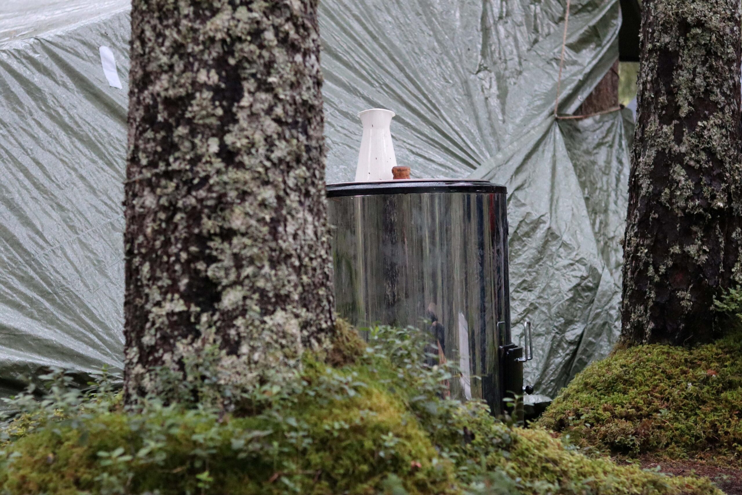 Melody og Eino var skeptiske til varmtvannsovnen de fikk i gave, men innr&oslash;mmer at livet er blitt langt lettere. 