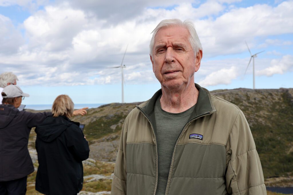 Leder John Fiskvik sier at Motvind Norge aksjonerer i solidaritet med alle lokalsamfunn som lider under konsekvensene av vindkraftutbygginger. Her fra et bes&oslash;k p&aring; S&oslash;rmarkfjellet tidligere i h&oslash;st. (Arkivbilde)