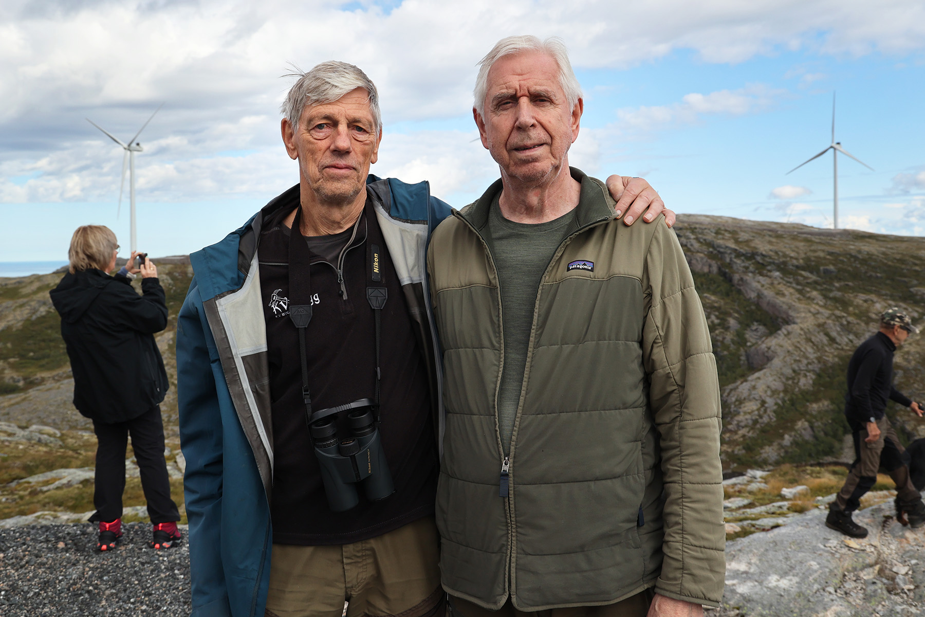 Magne V&aring;gsland (til venstre) i Naturvernforbundet og John Fiskvik i Motvind Norge samarbeider godt, og hadde i helga en felles samling p&aring; Drageid og bes&oslash;k p&aring; S&oslash;rmarkfjellet.
