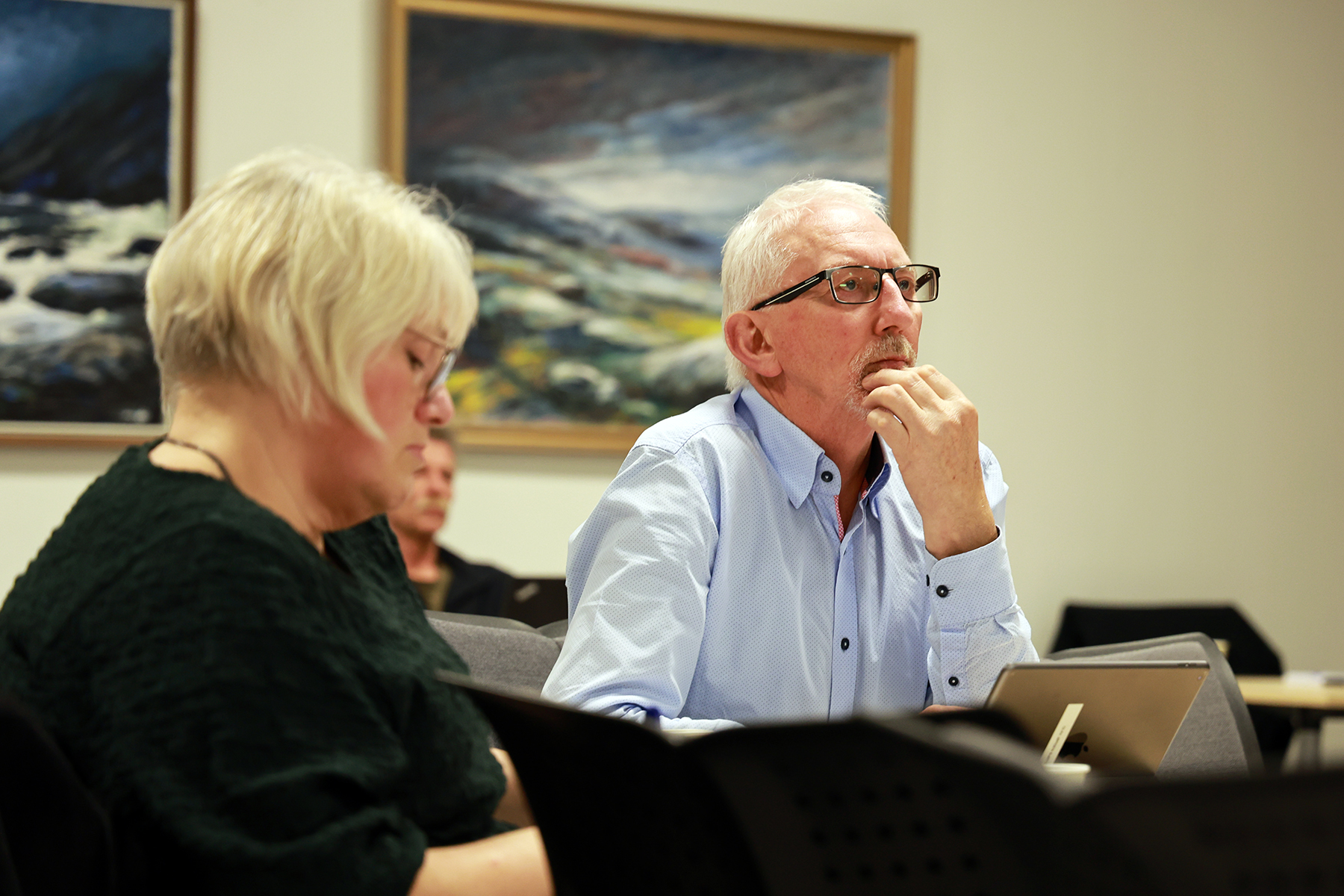 - Jeg kjenner meg ikke igjen i det som beskrives, sier ordf&oslash;rer Olav J&oslash;rgen Bj&oslash;rk&aring;s. 