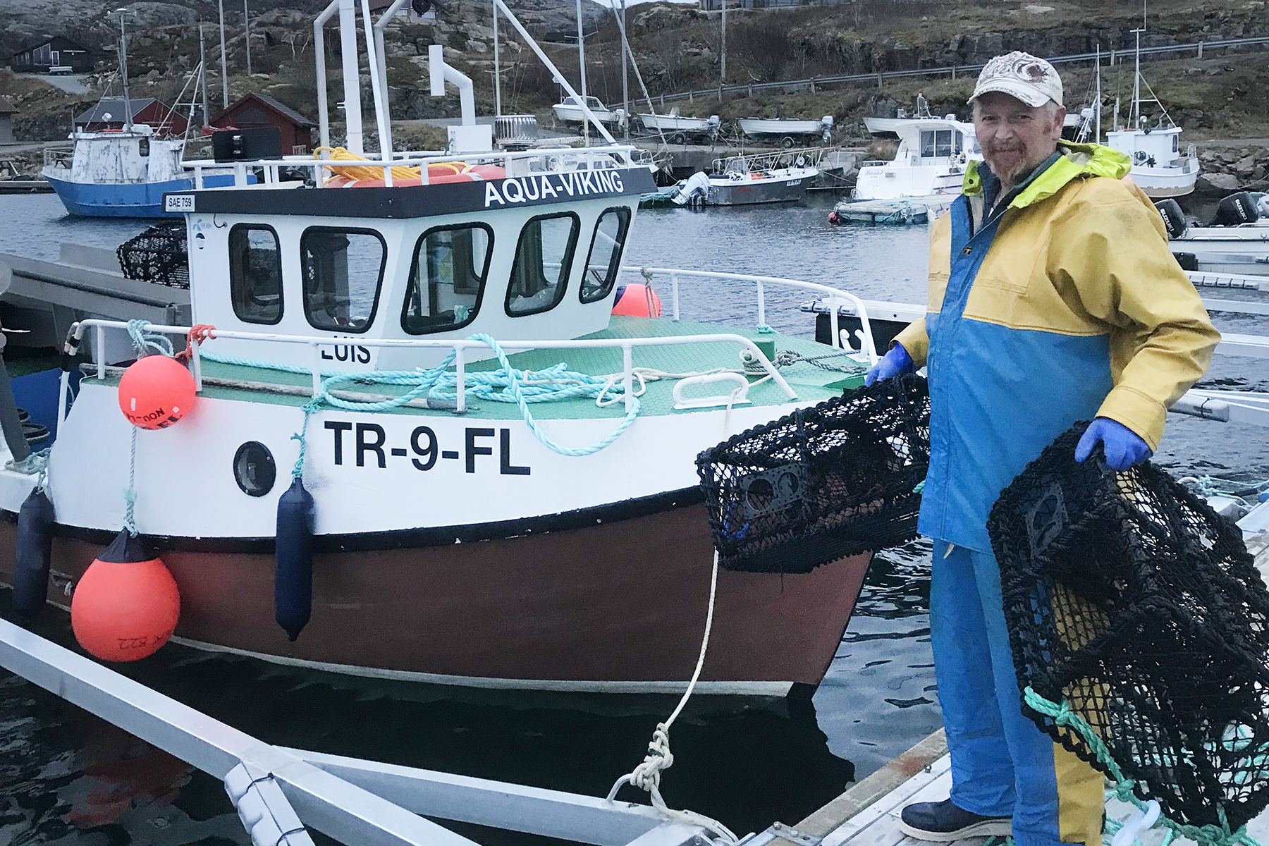 Sjarken Aqua Viking er et mellomsteg for nykommer Paul. Nå fisker han godt og drømmer om større, raskere farkost.