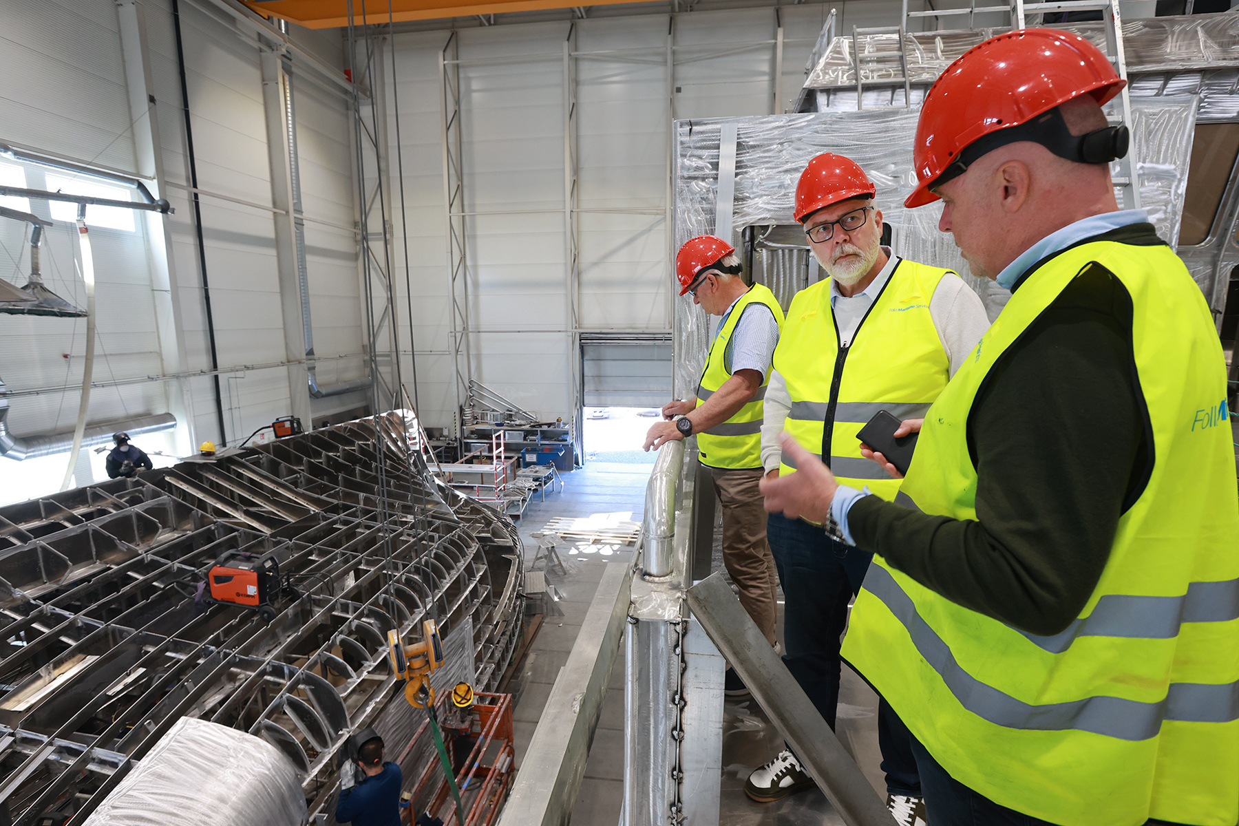 P&aring;l S&aelig;ther Eiden fikk se hvordan b&aring;tene blir bygd fra bunn av, bokstavelig talt, hos Damen Folla. 