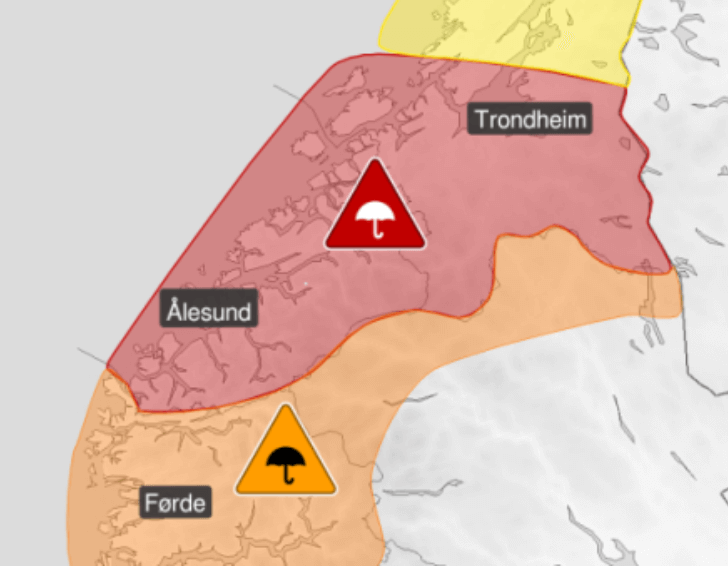 Oppdatert varsel: Nå rødt farevarsel for regn i sørlige deler av Trøndelag.