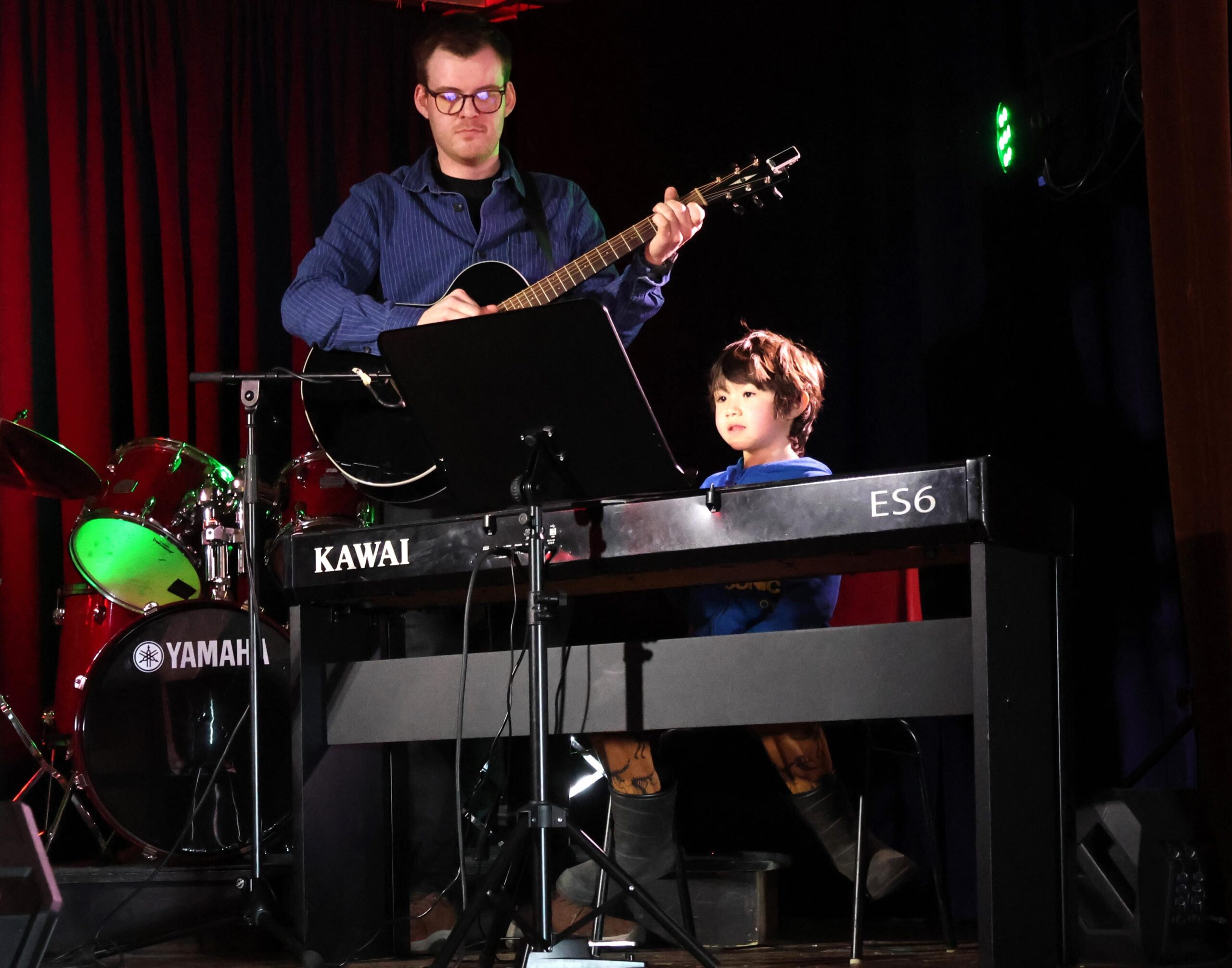 Ein av dei yngste aktørane var Rolf. Han spelte "Pulsen slår".