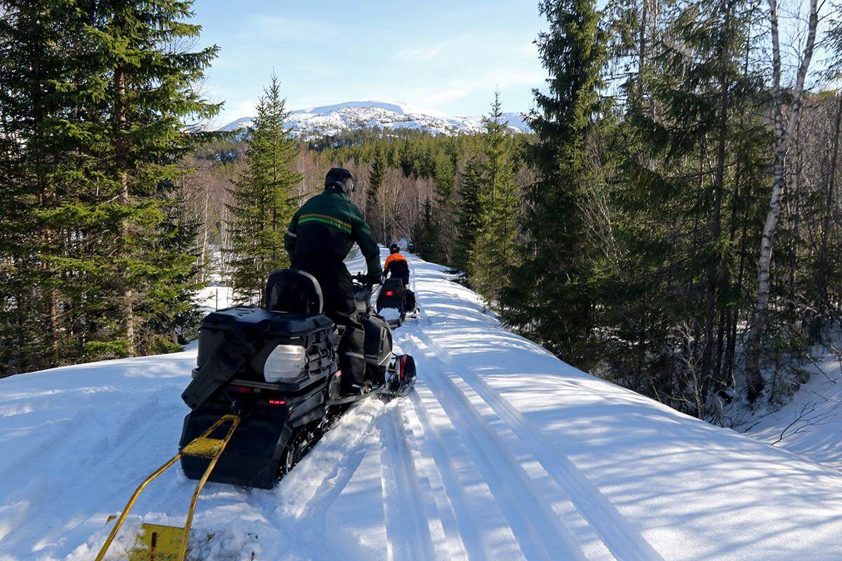 Karle Oksdøl vedlikeholder ofte de løypene skigåerne farer mest i. Foto: Ove Magne Ribsskog