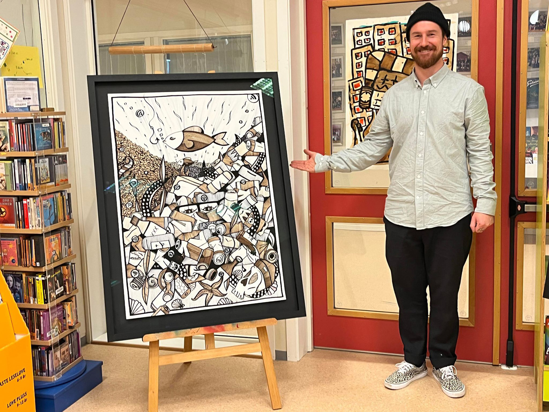 Skitt fiske, har Morten Kveen gitt som tittel p&aring; dette bildet, som ble utstilt p&aring; folkebiblioteket. (Foto: Turid Kjendlie)