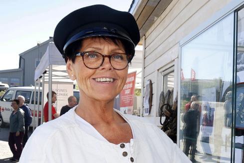 Tone Eian står bak pyntinga til jul. (Arkivfoto)