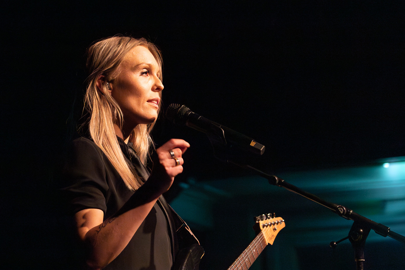 Tora Dahle Aagård ga publikum bakoversveis. (Foto: Gerd Stiberg/Jazzfest)