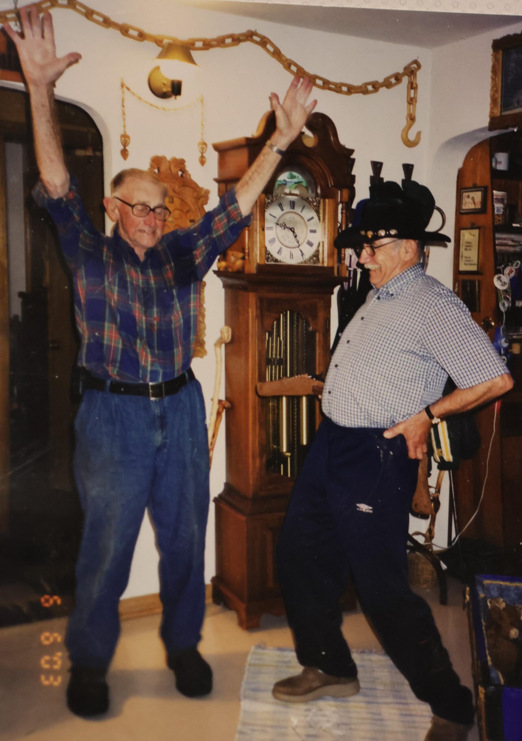 Philip og Trygve i strålande humør. Foto: Privat.