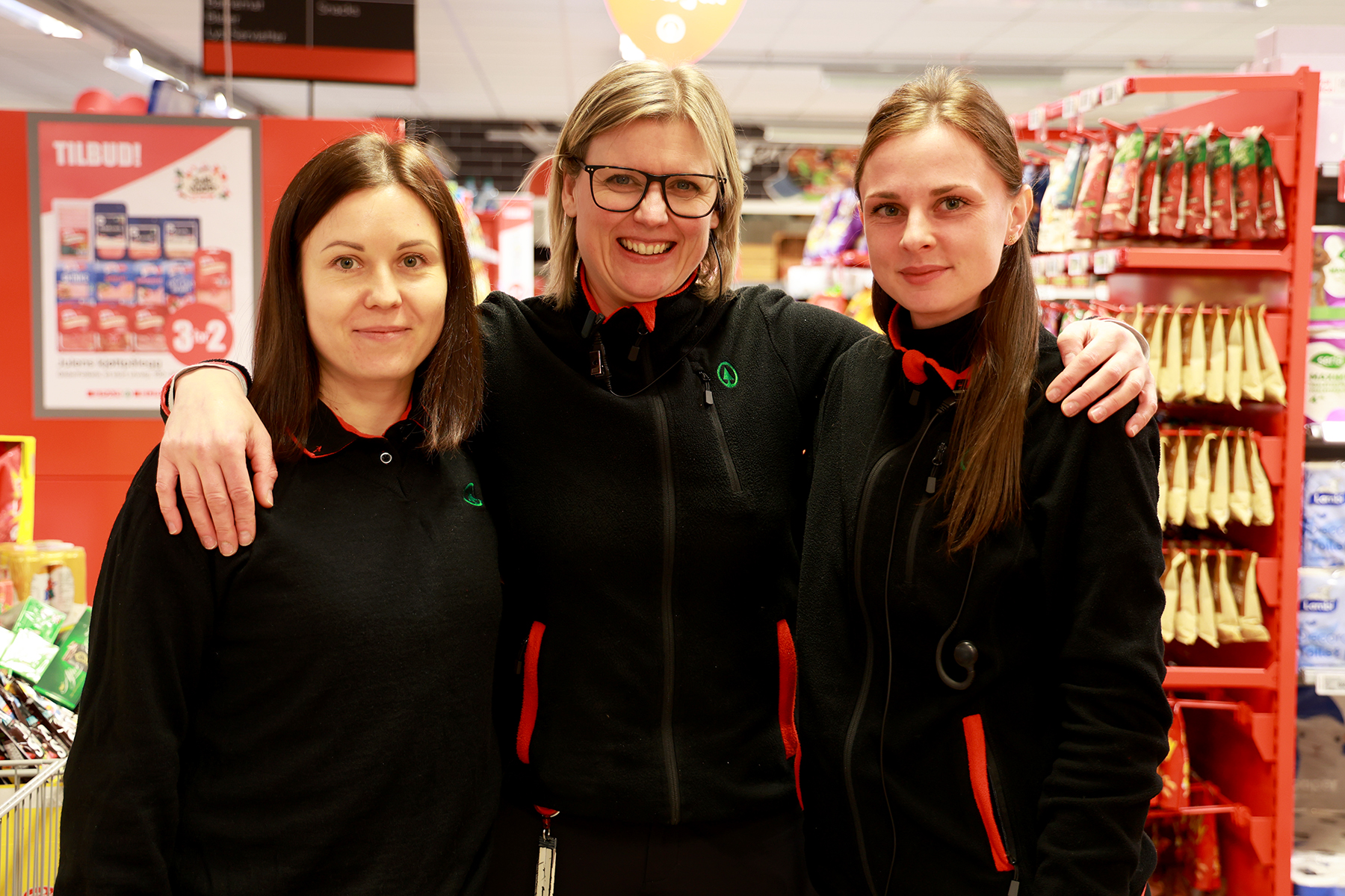 Lise S&oslash;rgaard er veldig glad for &aring; ha f&aring;tt Kateryna Mykhailenko (til venstre) og Kateryna (Katja) Polska i den faste staben p&aring; Spar.