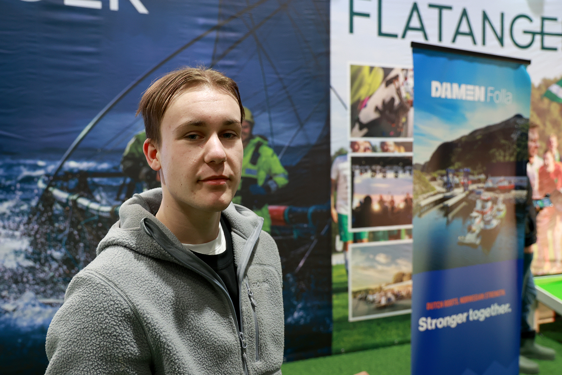 Mattias Hanssen stilte med ferskt fagbrev og jobb i Damen Folla, og han &oslash;nsket seg ei utdanning som gjorde det mulig &aring; bo i Flatanger.