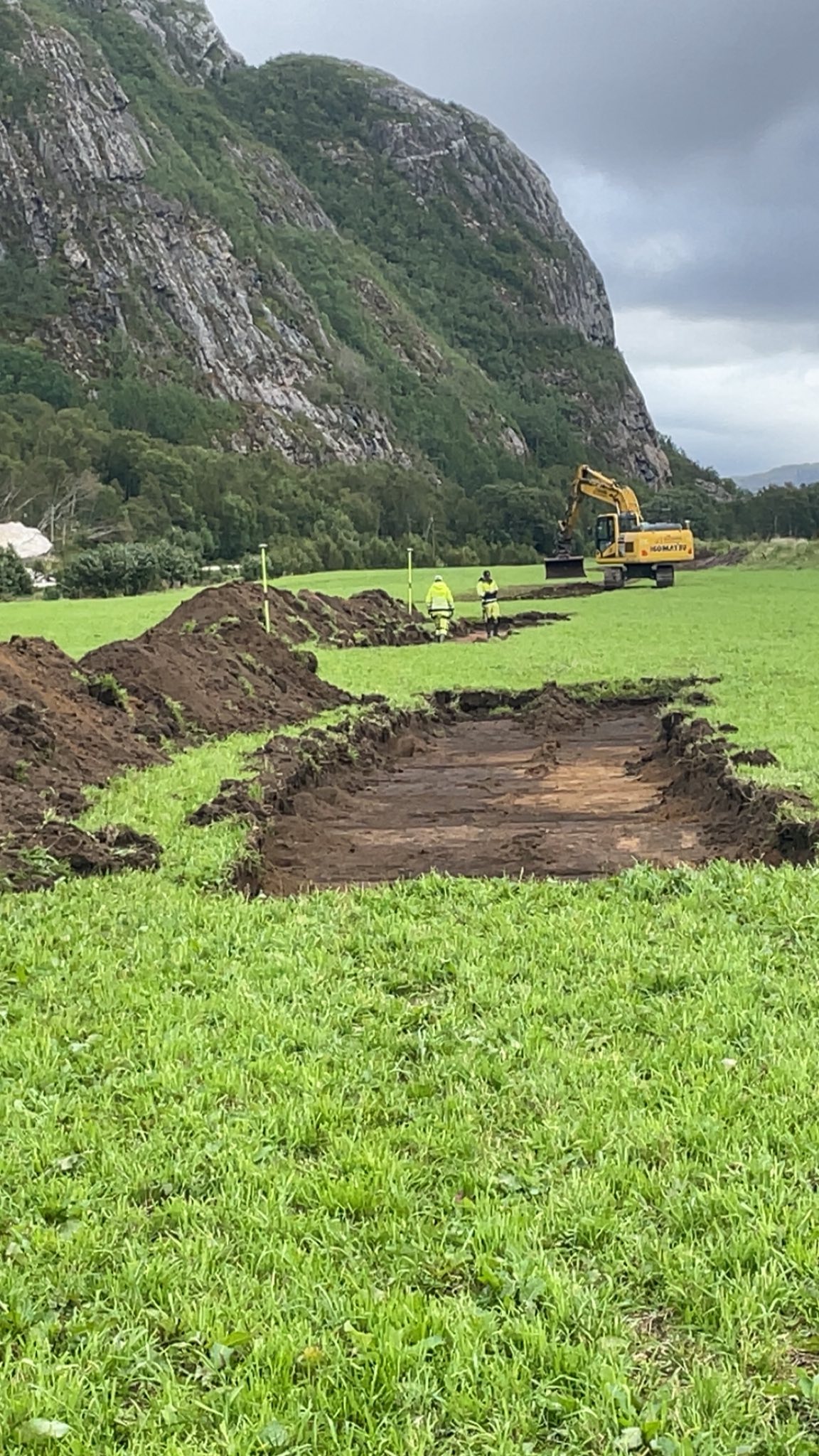 Bildet er fra de arkeologiske forunders&oslash;kelsene. Til v&aring;ren venter en st&oslash;rre utgraving. Foto: &Oslash;ivind Str&oslash;m. 